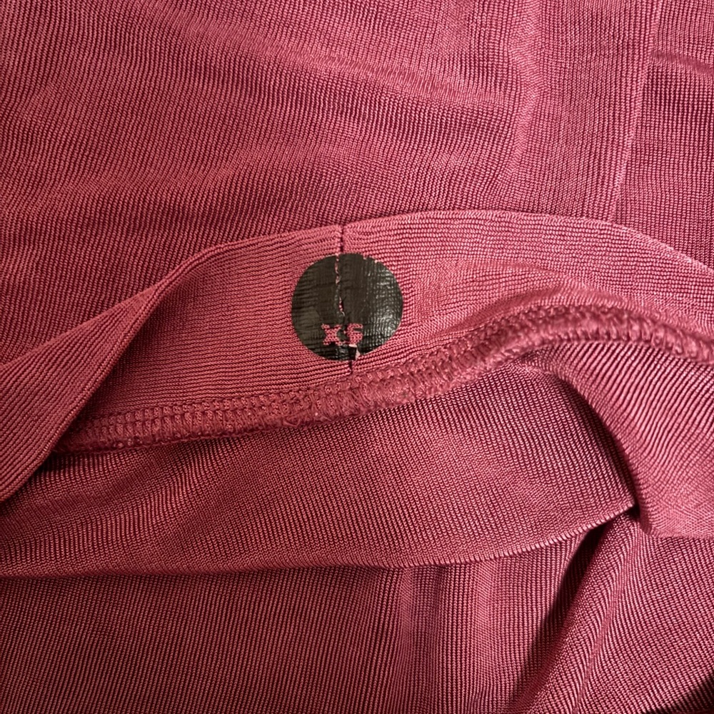 dark pink bullet pointe skirt XS - Picture 3 of 3